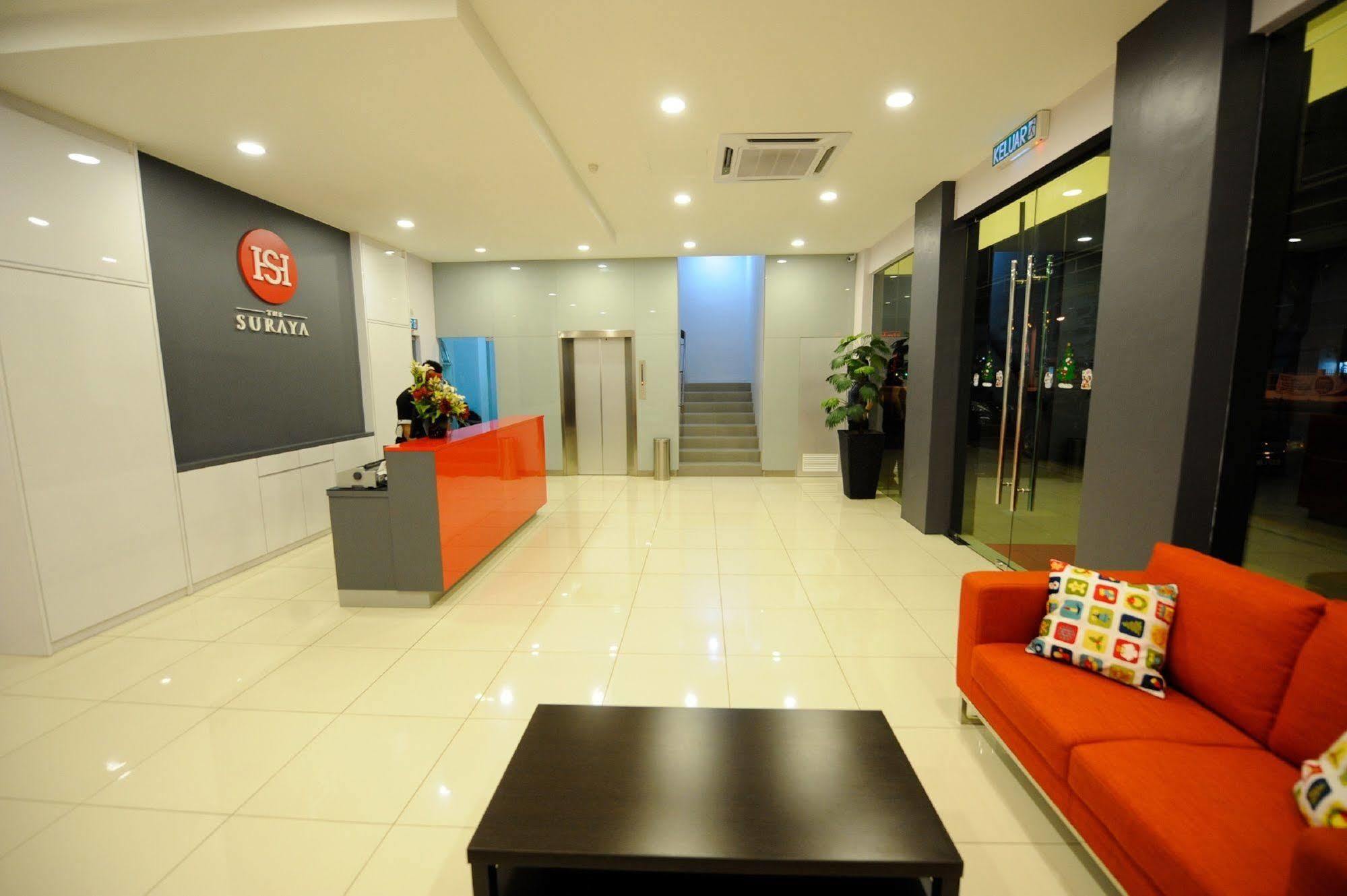 Oyo 232 The Suraya Hotel Kuantan Ngoại thất bức ảnh
