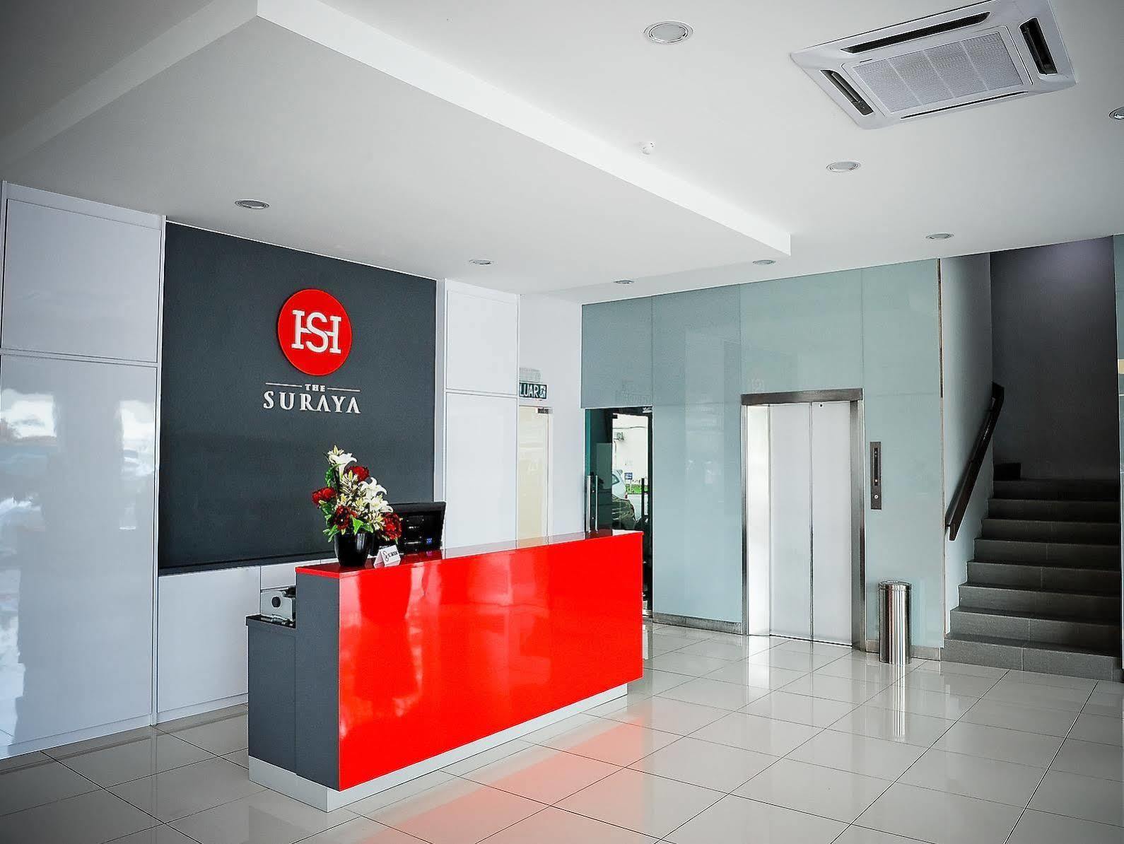 Oyo 232 The Suraya Hotel Kuantan Ngoại thất bức ảnh