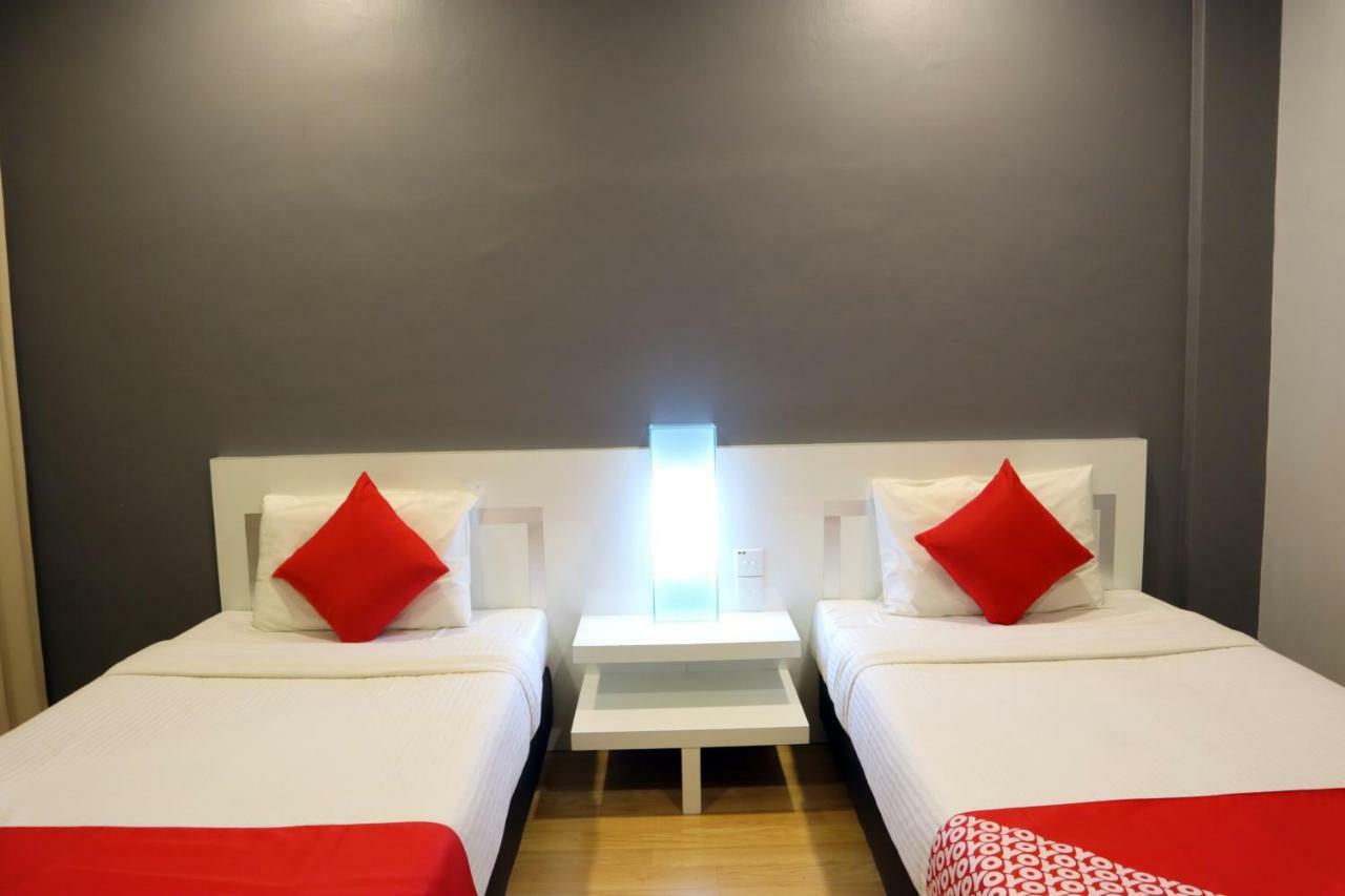 Oyo 232 The Suraya Hotel Kuantan Ngoại thất bức ảnh